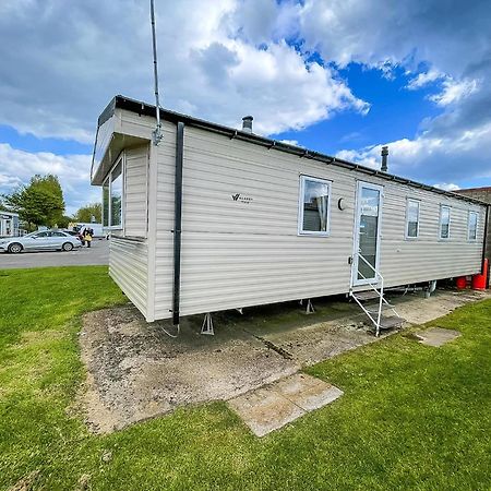 Great 6 Berth Caravan Nearby The Beach In Walton-On-The-Naze Ref 17181X Eksteriør billede